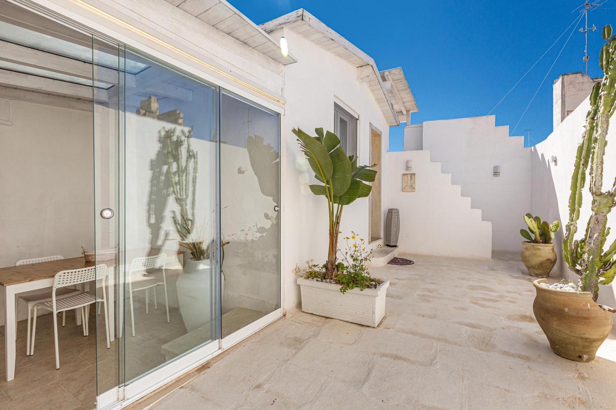 Clara Domus 3*
